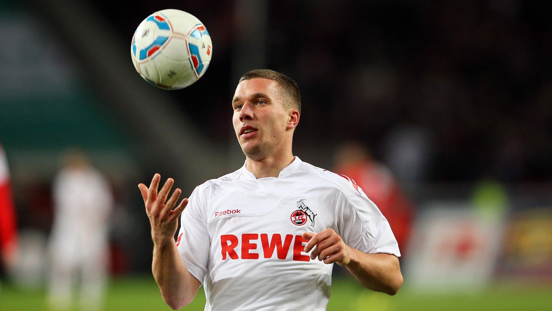 开云综合服务-社区挑战赛吸引数百万玩家参与,社区竞技模式